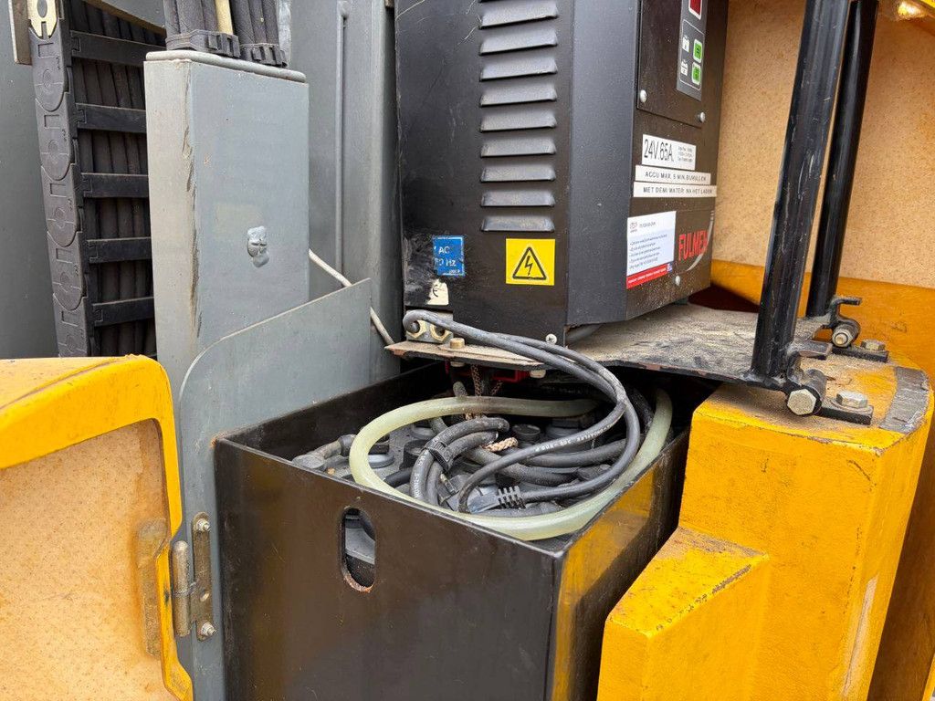 Grove Toucan 1100A Elektrischer Mastlift 11m 2001