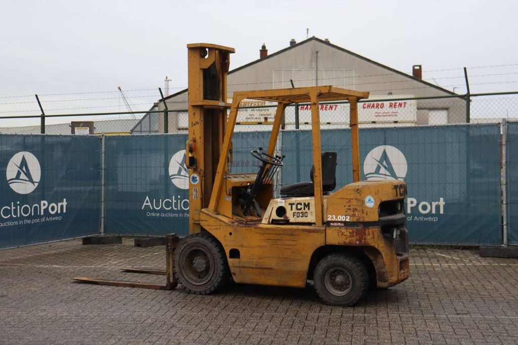 Gabelstapler TCM FD30Z5 Diesel 2300 kg