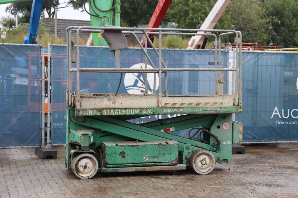 Scherenbühne UpRight SL20 Elektrisch 8,1 m 2000