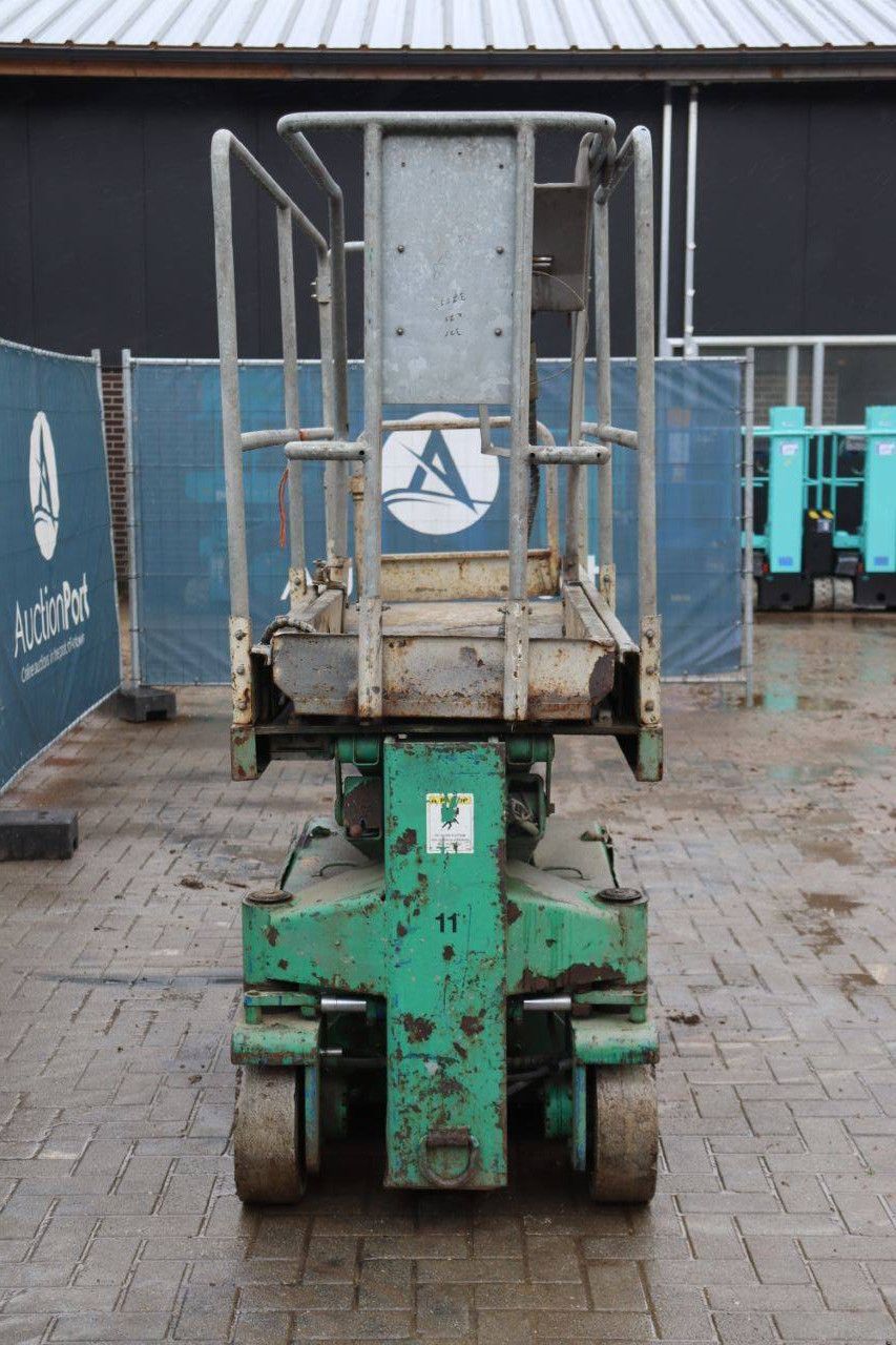 Scherenbühne UpRight SL20 Elektrisch 8,1 m 2000