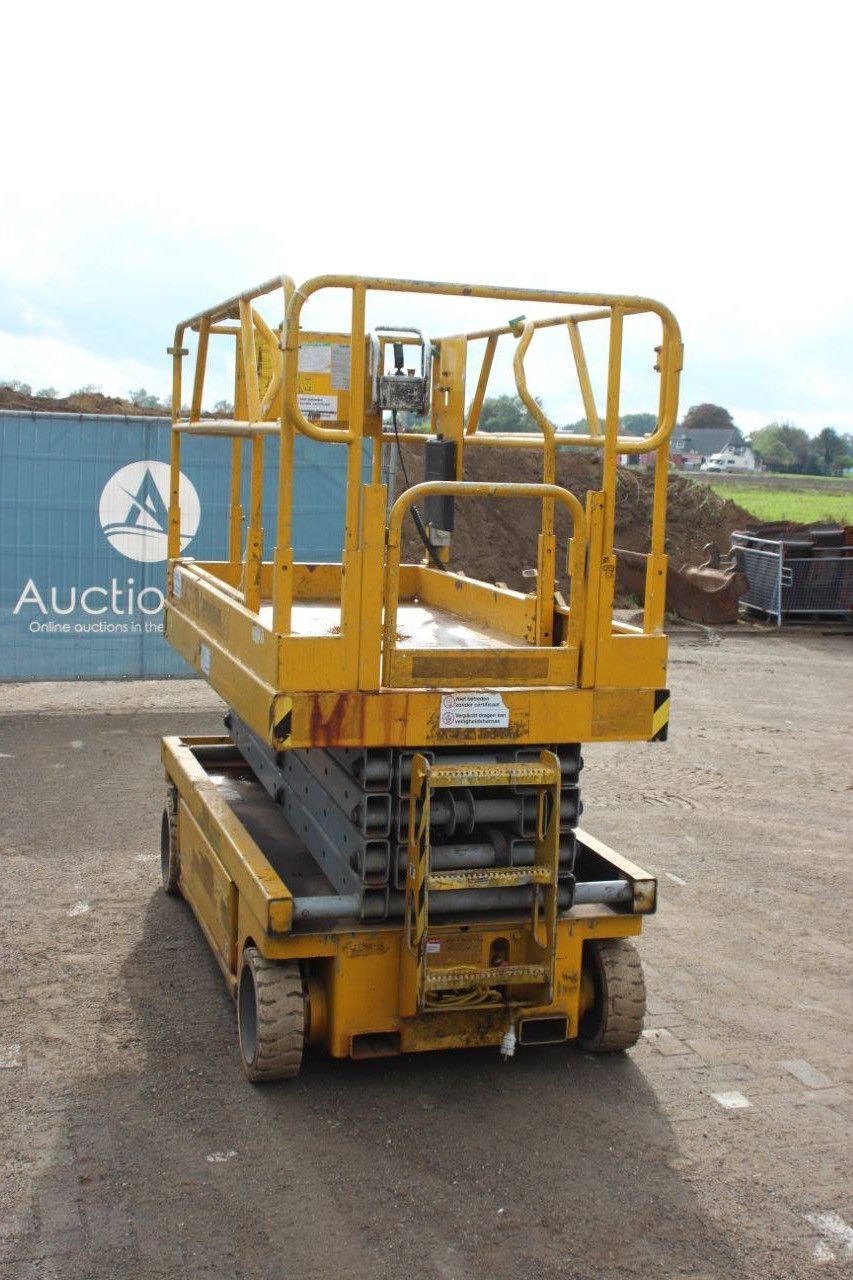 Genie GS-2646 Elektrische Scherenbühne 10 m 1999