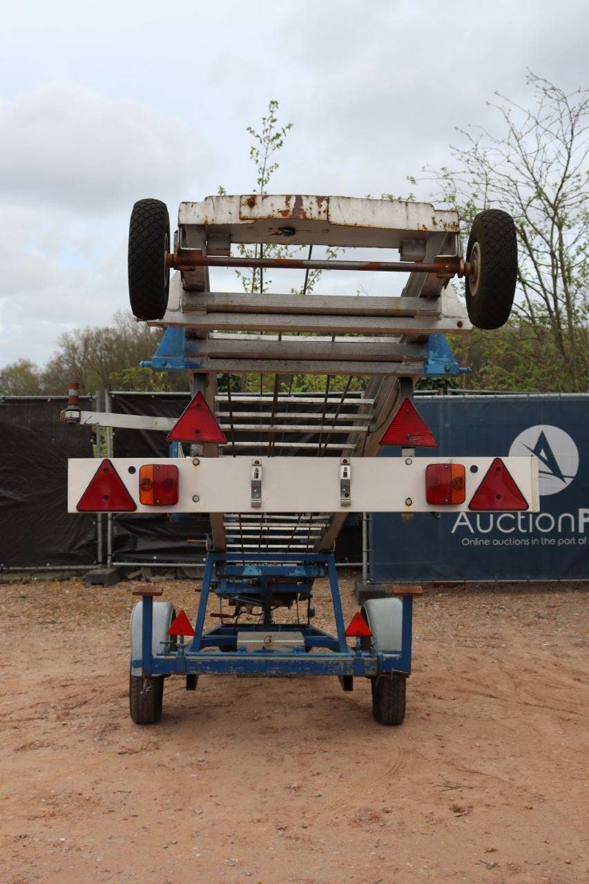 Moving lift Fritz Emminghaus Pionier 85616 Electric 200kg 16m 2008