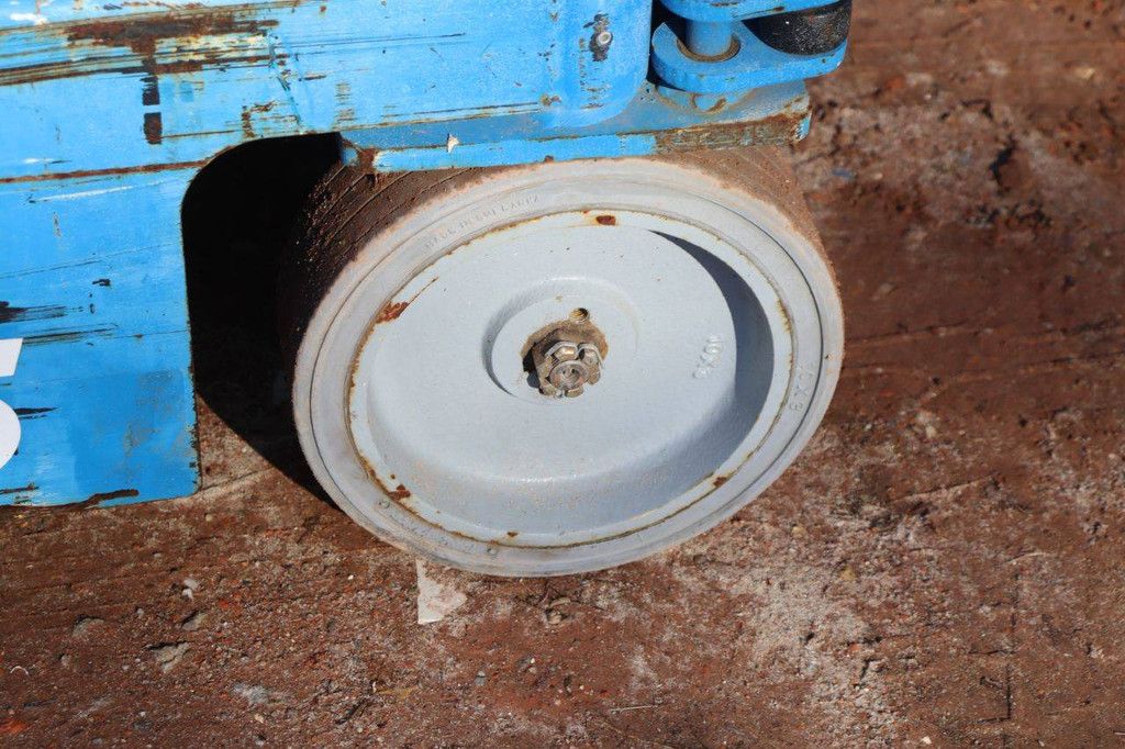 Genie GR-15 Electric Mast Lift 6.5m 2015