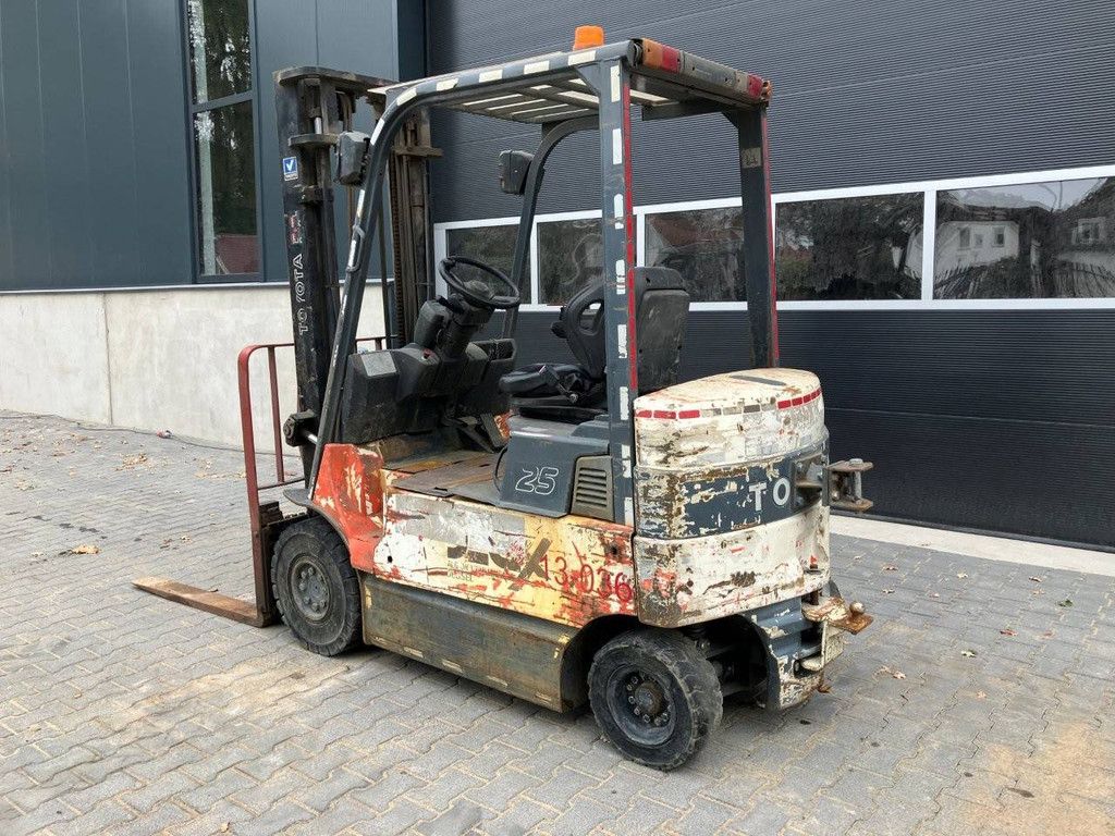 Forklift Toyota 7FBMF25 Electric 2500kg 3.7m 2005