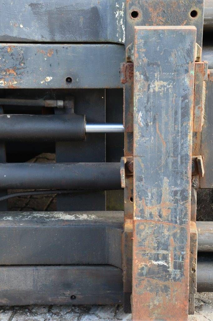 Ruw-terreinheftruck Boss C80/60D/M Diesel 8000kg 1993