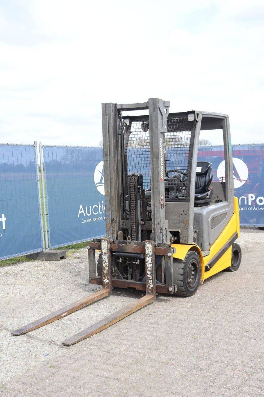 Gabelstapler Jungheinrich EFG 430k Elektro 3000kg 3,3m 2018