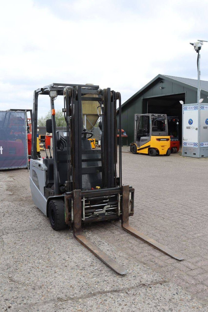 Nissan 1N1L18Q Elektrogabelstapler, 1800 kg, 4,75 m, Baujahr 2011