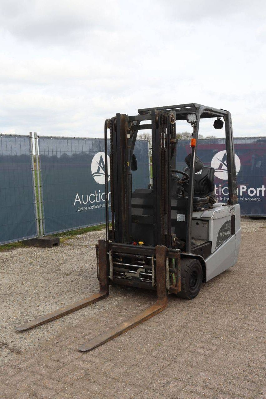 Nissan 1N1L18Q Elektrogabelstapler, 1800 kg, 4,75 m, Baujahr 2011