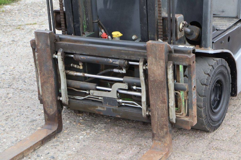 Nissan 1N1L18Q Elektrogabelstapler, 1800 kg, 4,75 m, Baujahr 2011