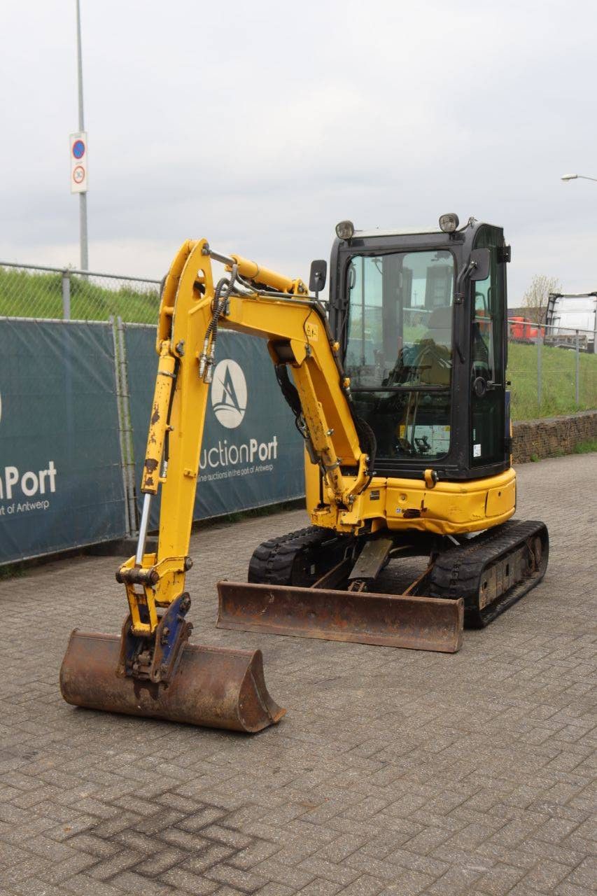 Crawler excavator Komatsu PC26MR-3 Diesel 2018