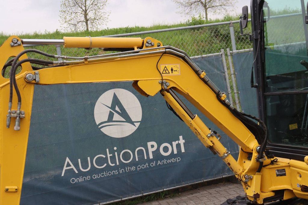 Crawler excavator Komatsu PC26MR-3 Diesel 2018