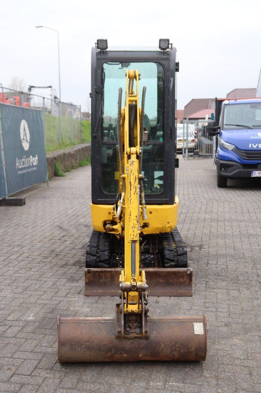 Mini excavator Komatsu PC16R-HS Diesel 2012