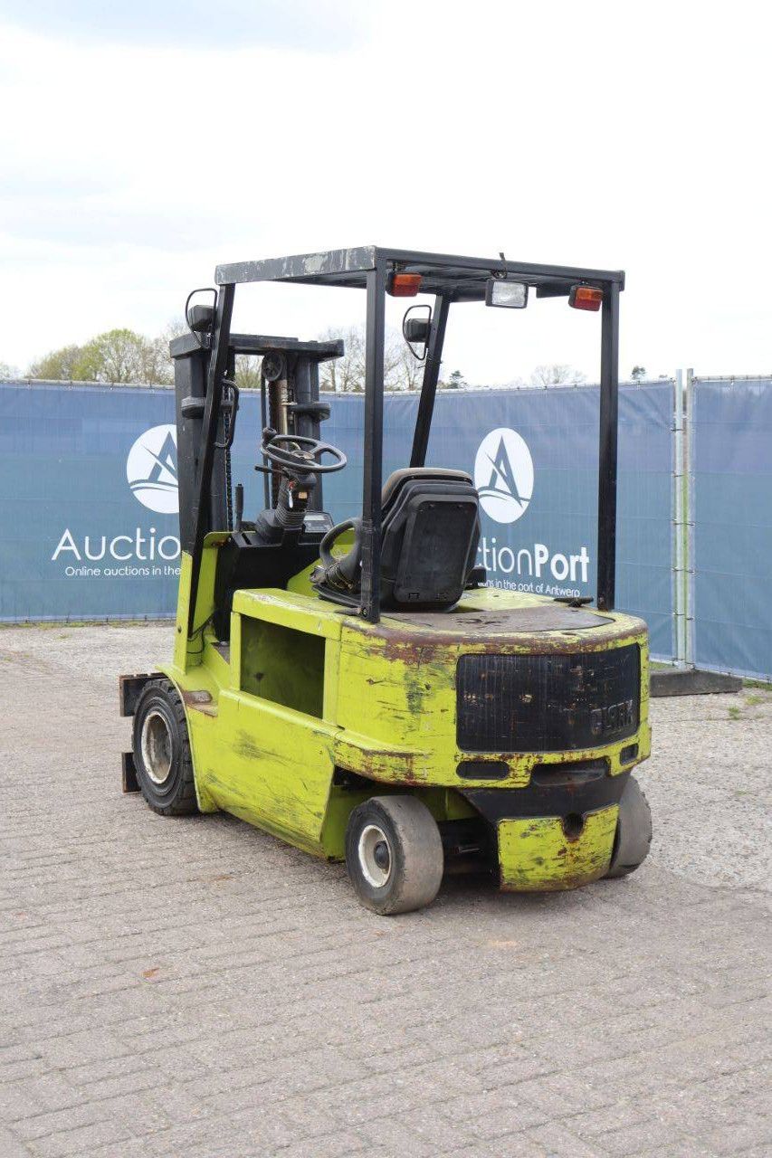 Heftruck Clark 30S Elektrisch 3000kg 1997