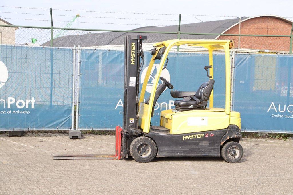 Hyster J2.0XN Elektrogabelstapler, 1890 kg, 3,43 m, Baujahr 2010