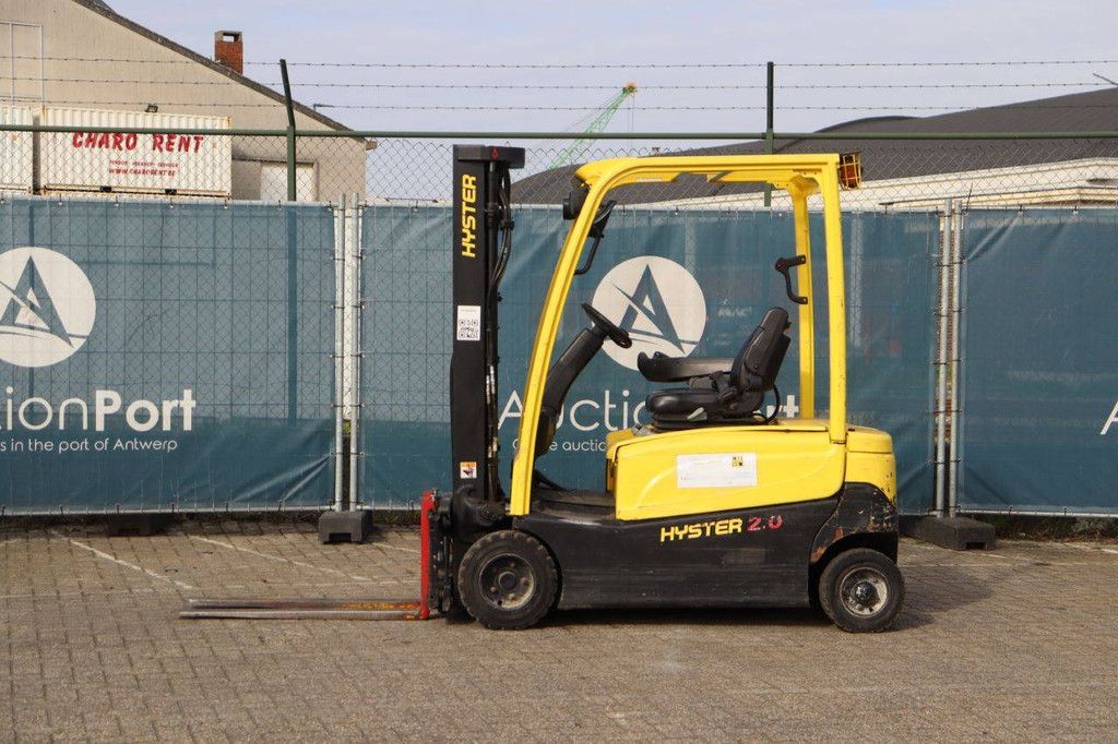 Hyster J2.0XN Elektrogabelstapler, 1890 kg, 3,43 m, Baujahr 2010