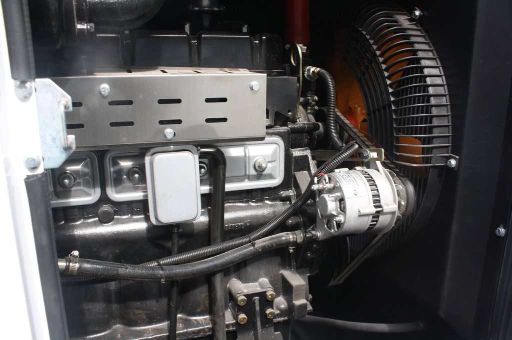 Stamford ACC-188T Dieselgenerator 180 kVA 2025 Neu