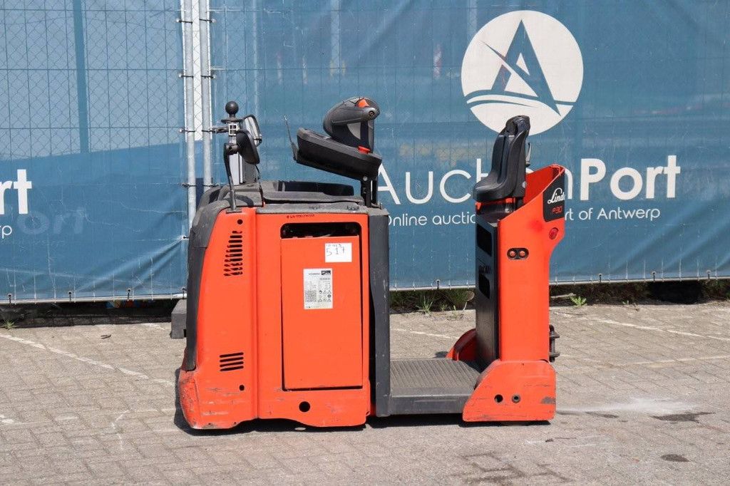 Linde P30 Electric Tractor