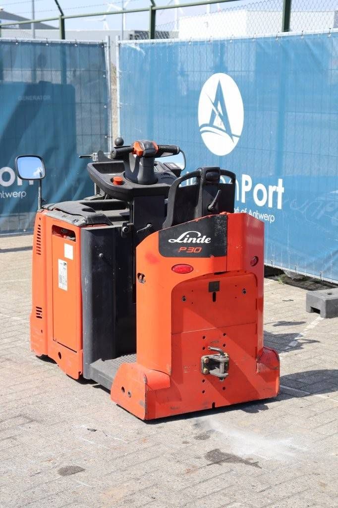 Linde P30 Electric Tractor