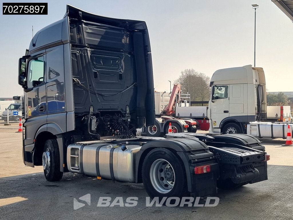 Mercedes Actros 1851 4X2 BigSpace 2x Tanks
