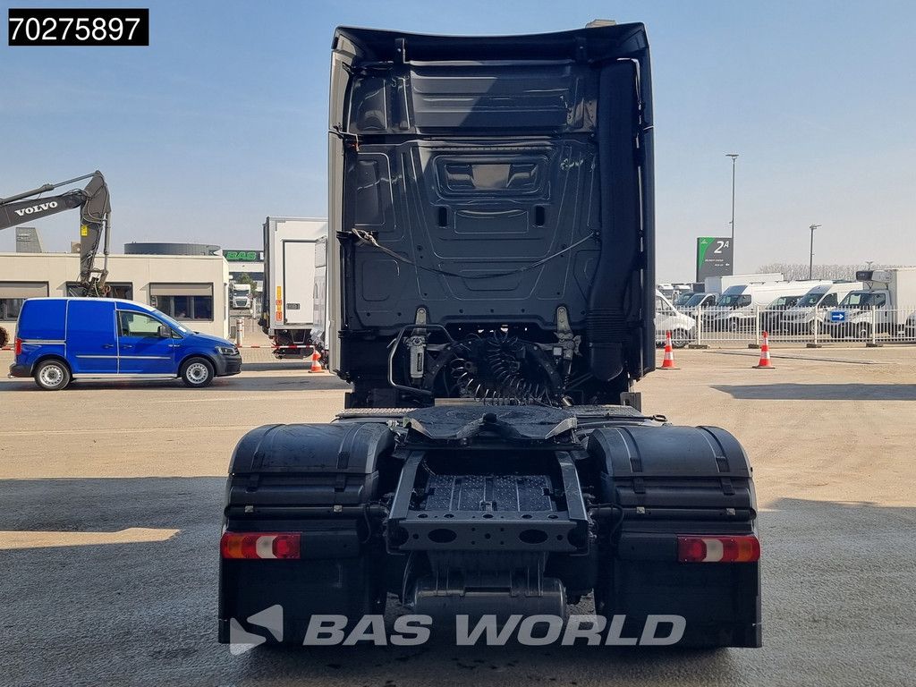 Mercedes Actros 1851 4X2 BigSpace 2x Tanks