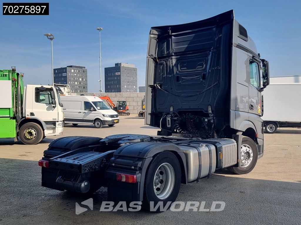 Mercedes Actros 1851 4X2 BigSpace 2x Tanks