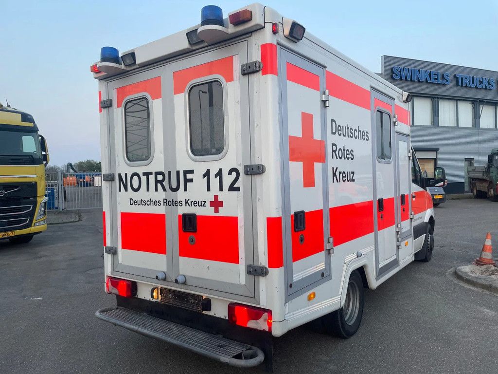 Mercedes-Benz Sprinter 519 cdi krankenwagen 6 gang manuel gearbox 6 cilinder