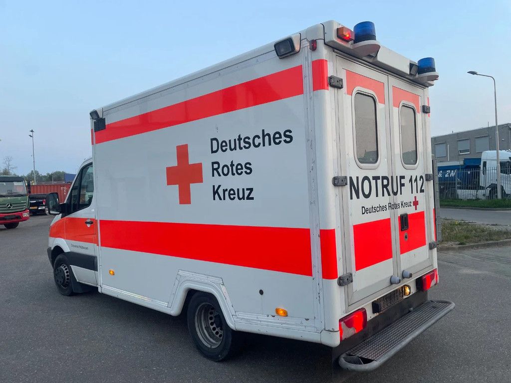 Mercedes-Benz Sprinter 519 cdi krankenwagen 6 gang manuel gearbox 6 cilinder