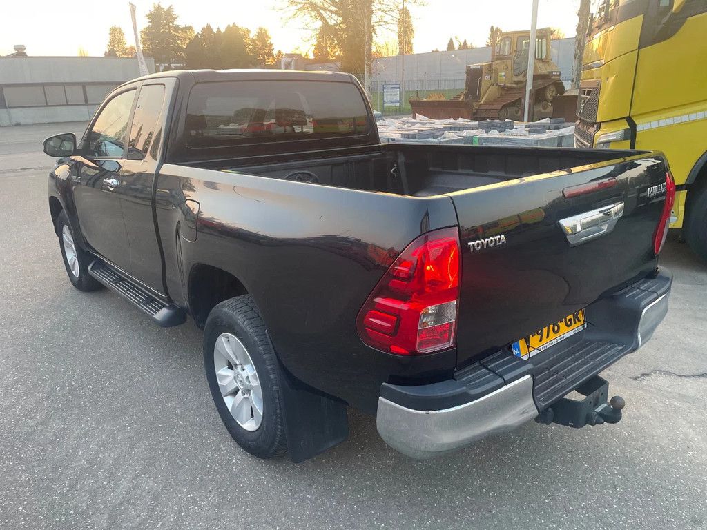 Toyota HiLux AN1P(EU,N) 4x4 handgeschakelt 99.064 km !!