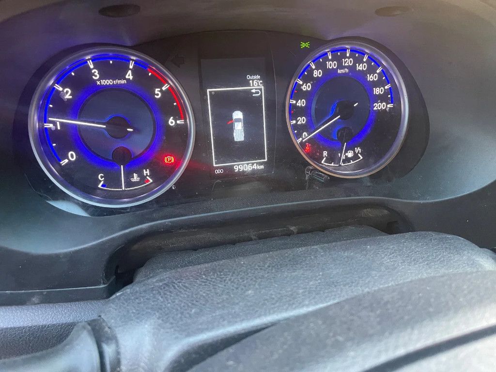 Toyota HiLux AN1P(EU,N) 4x4 handgeschakelt 99.064 km !!