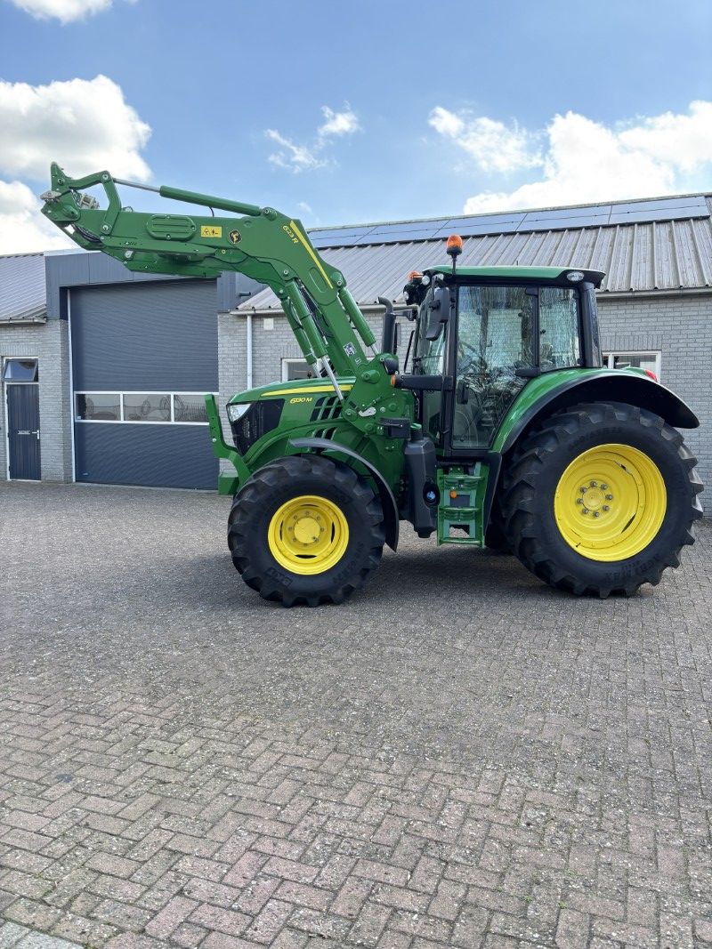 John Deere 6130M | 2022 | 2360 uur | 623R voorlader