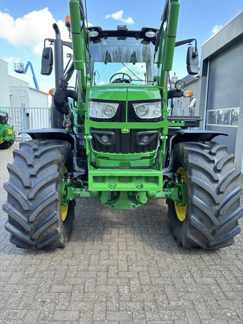 John Deere 6130M | 2022 | 2360 uur | 623R voorlader