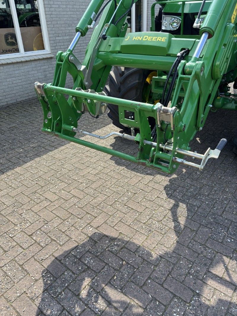 John Deere 6130M | 2022 | 2360 uur | 623R voorlader