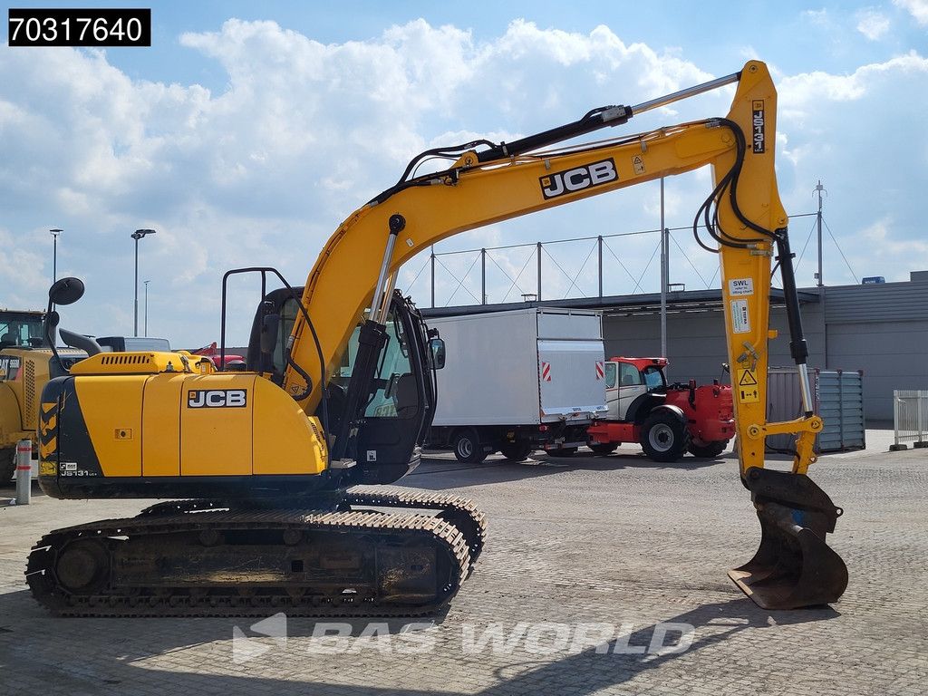 JCB JS131 LC