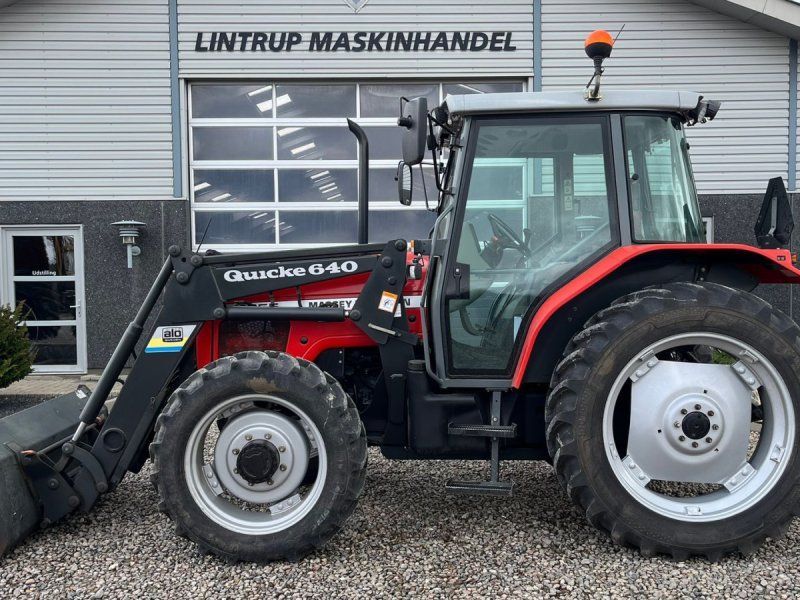 Massey Ferguson 4255 Meget velholdt  med Quicke 640 frontlæsser