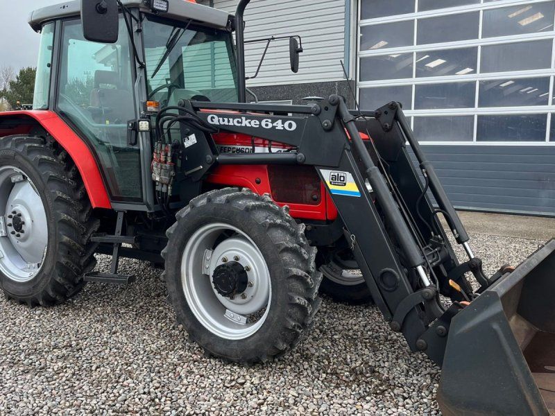 Massey Ferguson 4255 Meget velholdt  med Quicke 640 frontlæsser