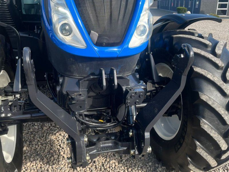 New Holland T6.165 AutoCommannd med frontlift