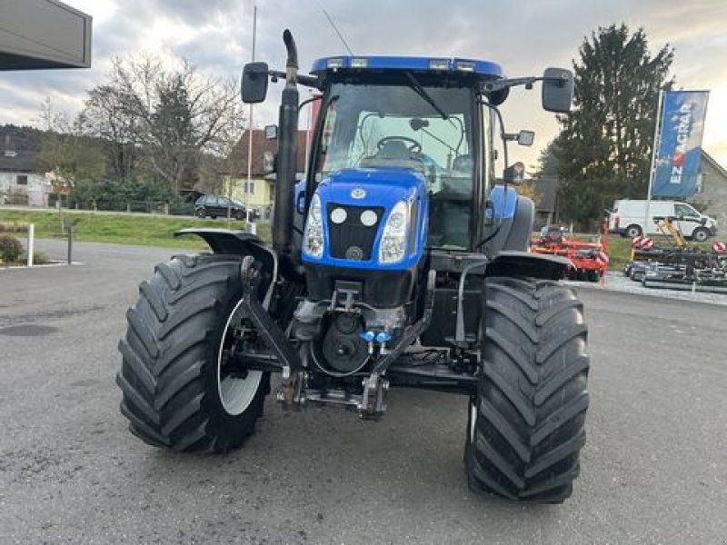New Holland T6020 Elite