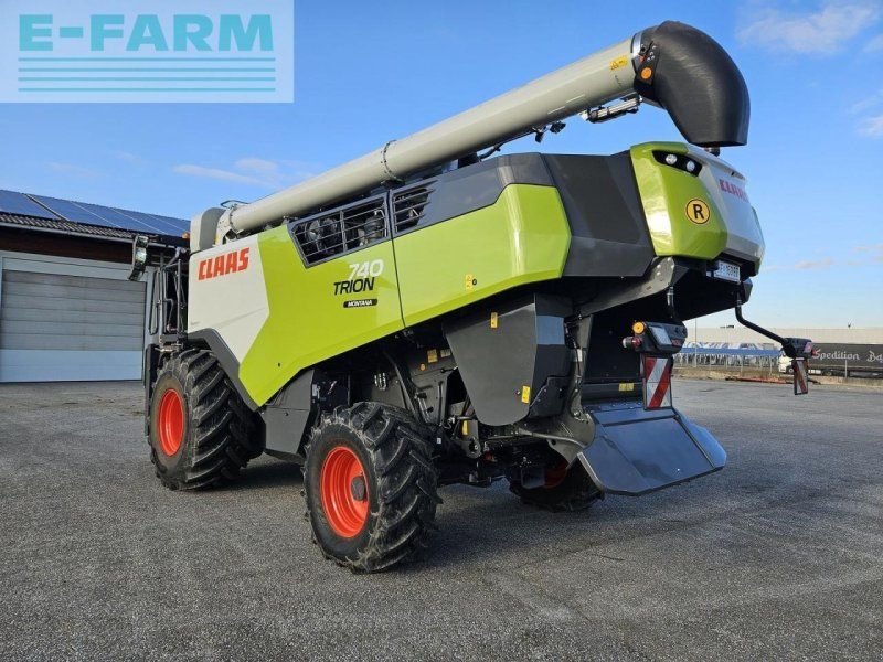 Claas trion 740 montana 4x4