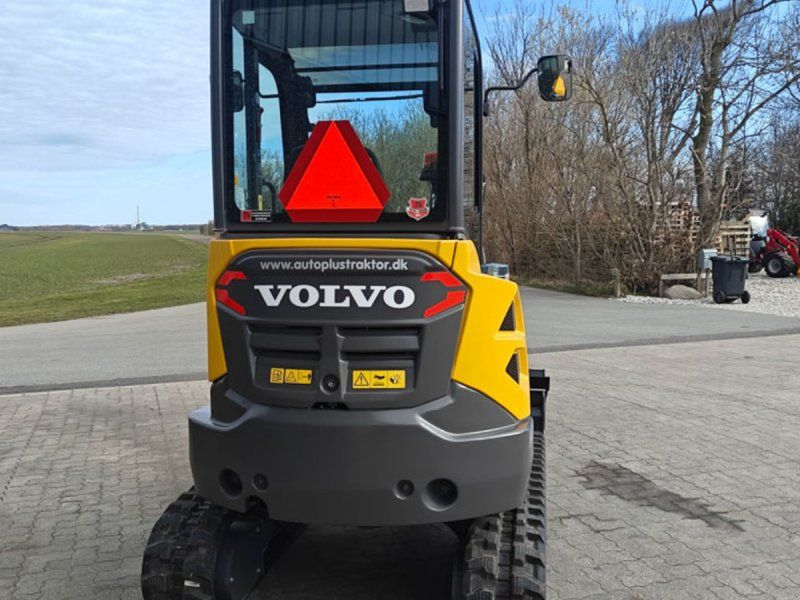 Volvo EC27D