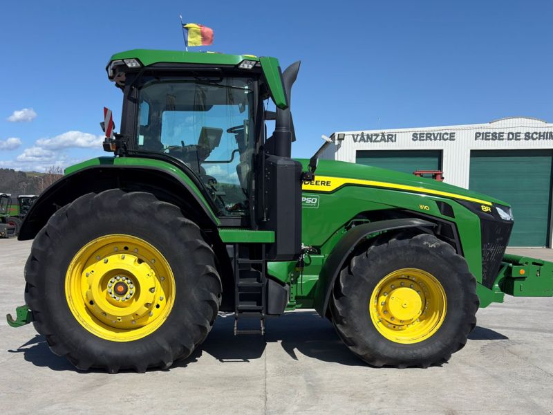 John Deere 8R 310
