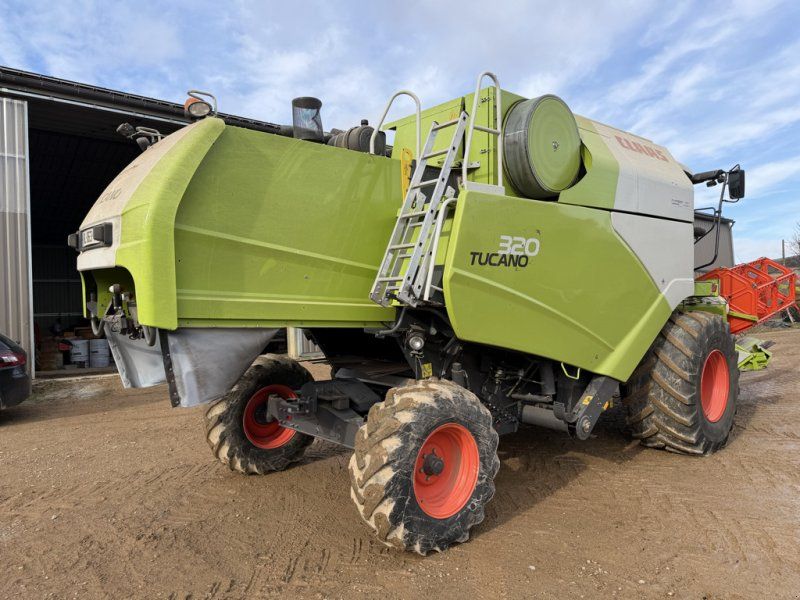 Claas TUCANO 320