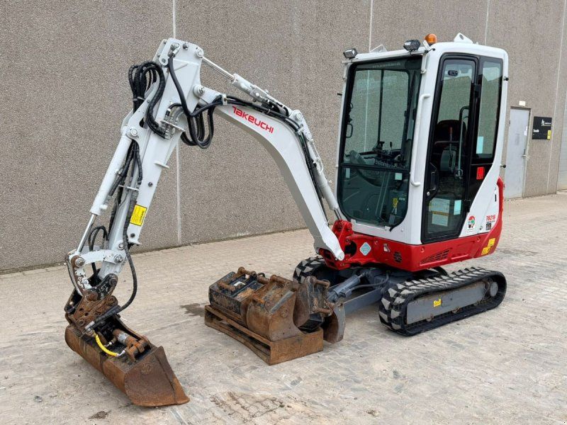 Takeuchi TB216