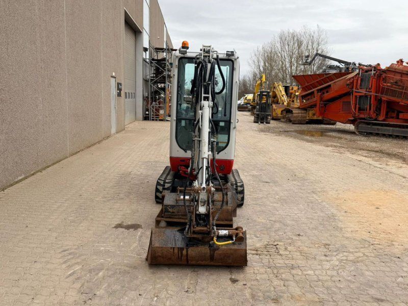 Takeuchi TB216