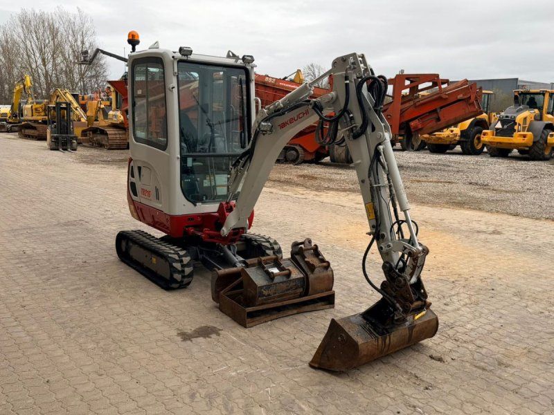 Takeuchi TB216