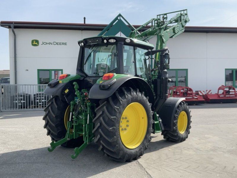John Deere 6120M