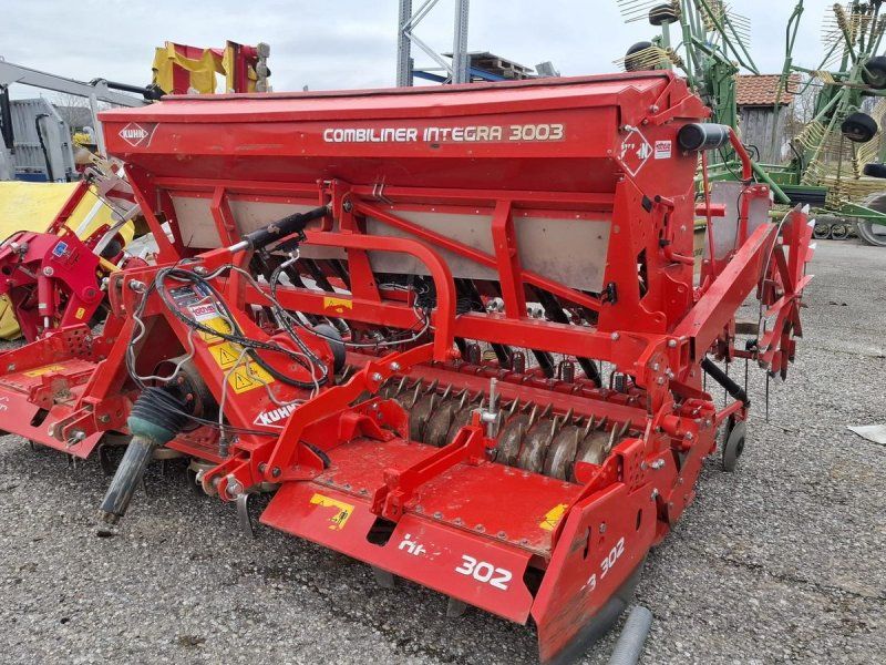 Kuhn HRB302D