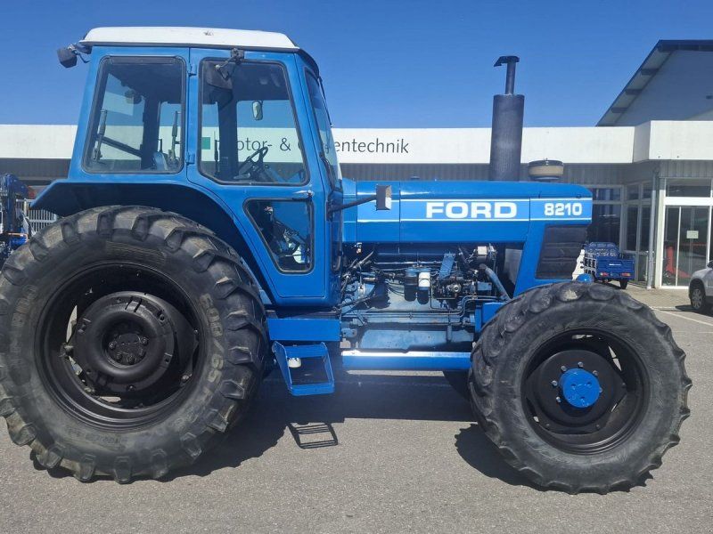 Ford 8210