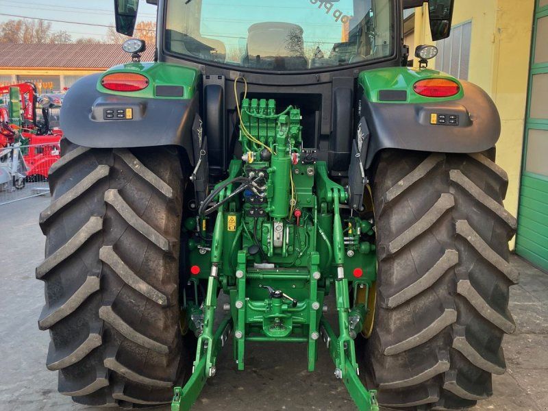 John Deere 6R195