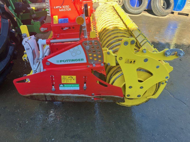 Pöttinger Pöttinger LION 3030 Master