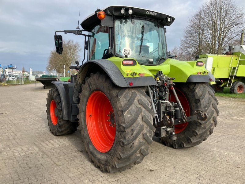 Claas Arion 660 CMATIC CEBIS